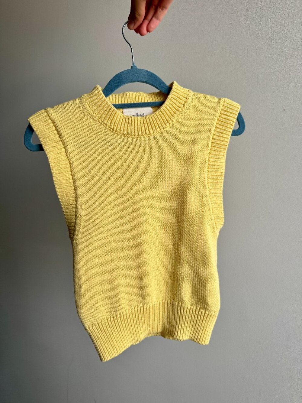 Wilfred Merino Wool Blend Sweater Vest – XXS/XS – Lemon Yellow – Like New